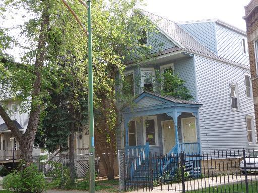 944 N Waller Ave., Chicago, IL 60651