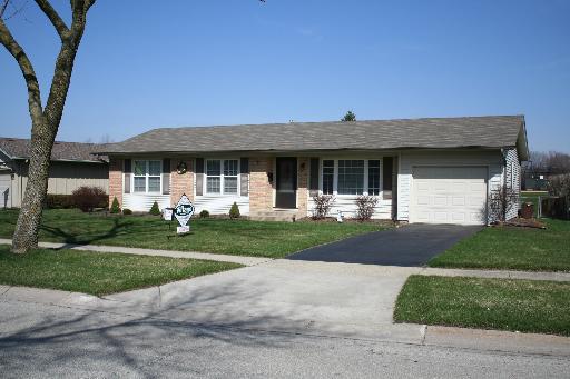 228 Parkchester Rd., Elk Grove Village, IL 60007