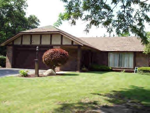 165 Shaftsbury Rd., Kankakee, IL 60901