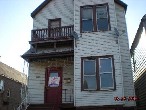 9705 S Avenue L, Chicago, IL 60617