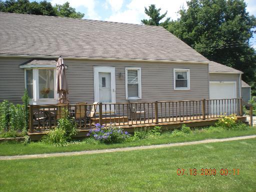 305 N Robinson St., Sheridan, IL 60551