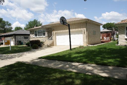 516 Cordial St., Des Plaines, IL 60018