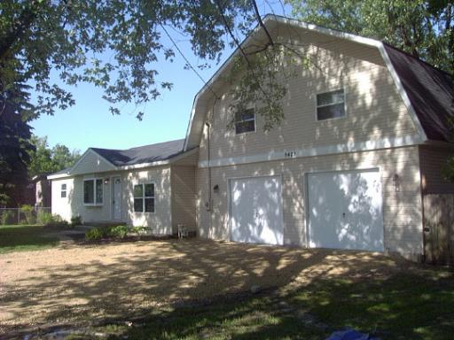9425 Wright Ave., Machesney Park, IL 61115