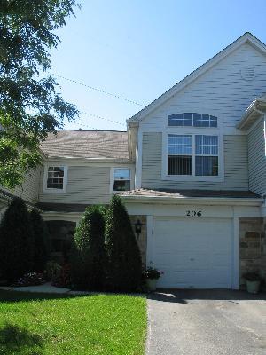 206 Lenox Ct., Carol Stream, IL 60188
