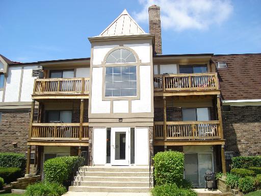 130 Lalonde Ave. #1E, Addison, IL 60101