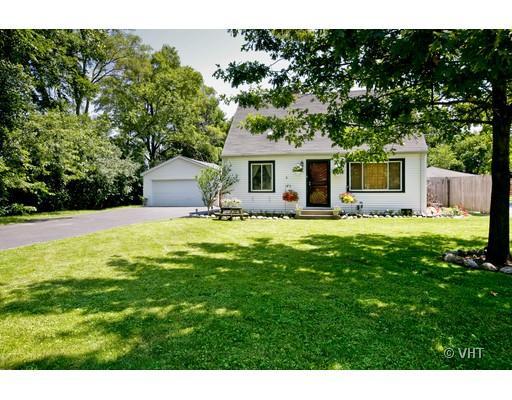 7113 Crest Rd., Darien, IL 60561