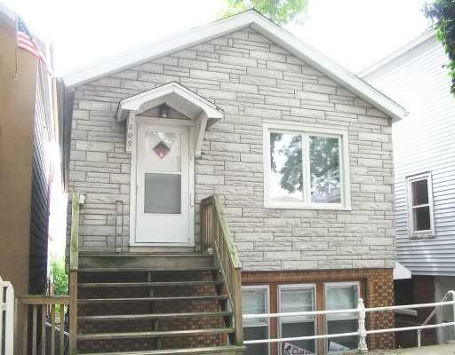 1809 W Wabansia Ave., Chicago, IL 60622