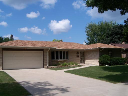 607 Emerson Dr., Rockford, IL 61108