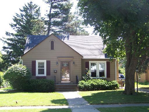 515 Preston Ave., Elgin, IL 60120