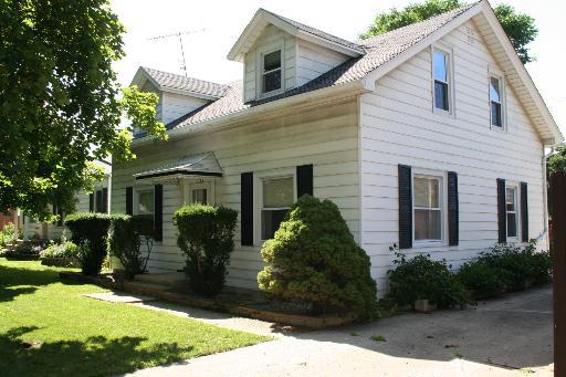 1016 John St., Joliet, IL 60435