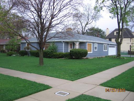 1143 S Spring Ave., La Grange, IL 60525