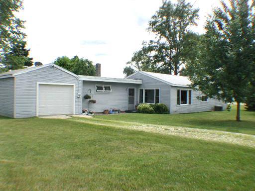 5541 Reimer Dr., Roscoe, IL 61073