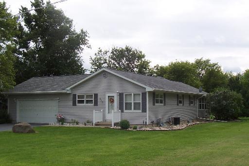 220 Maple St., Paw Paw, IL 61353