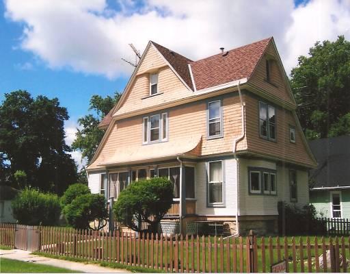 430 Grummon St., Paw Paw, IL 61353