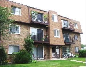 9435 Bay Colony Dr. #366, Des Plaines, IL 60016