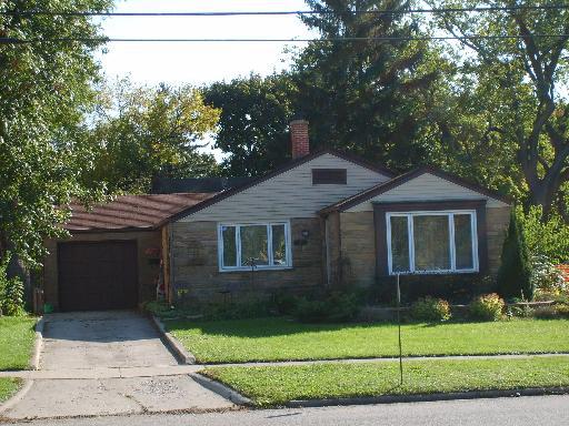 439 W Judd St., Woodstock, IL 60098