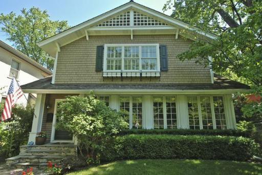 934 Sheridan Rd., Wilmette, IL 60091