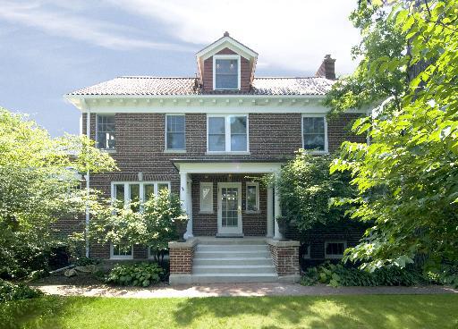 716 Ninth St., Wilmette, IL 60091