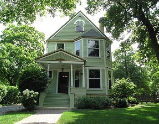 141 S Waiola Ave., La Grange, IL 60525