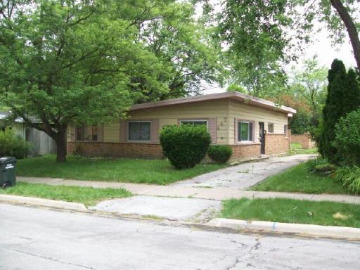 447 Shabbona Dr., Park Forest, IL 60466