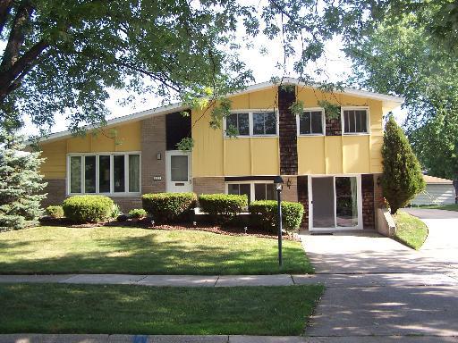 5730 Vine St., Oak Forest, IL 60452