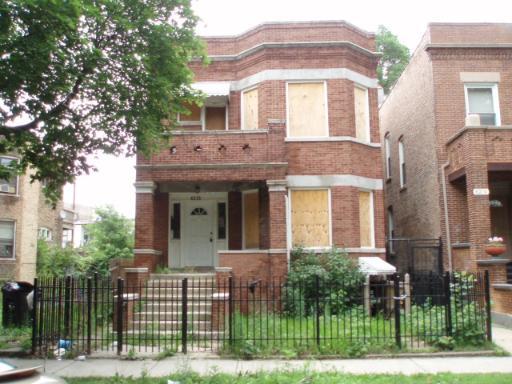 6215 S St Lawrence Ave., Chicago, IL 60637
