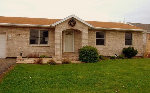 2408 Meadow Creek Dr., Sycamore, IL 60178