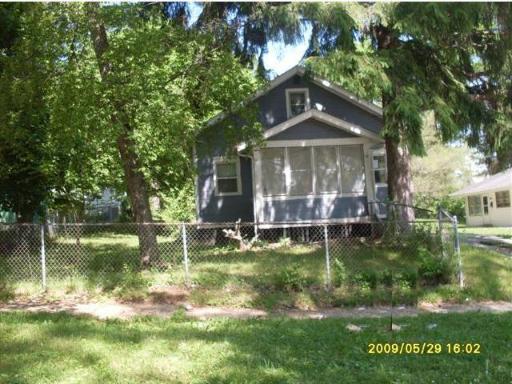 418 S Henrietta Ave., Rockford, IL 61102
