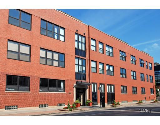 1728 N Damen Ave. #210, Chicago, IL 60647