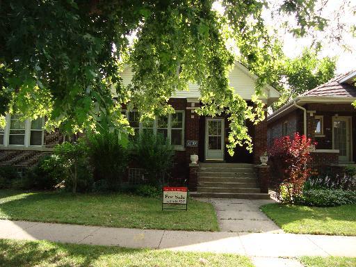 4425 N Richmond Ave., Chicago, IL 60625