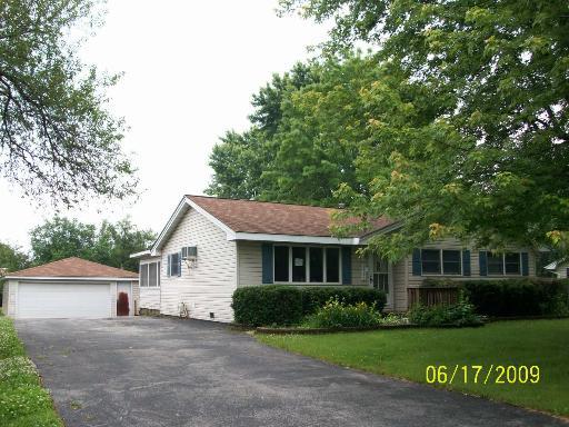 2418 Byrum Blvd., Joliet, IL 60431