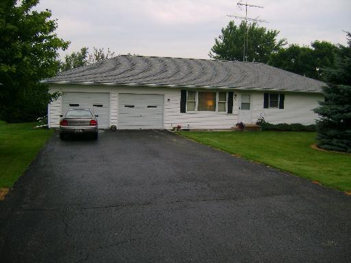351 W Erickson St., Lee, IL 60530