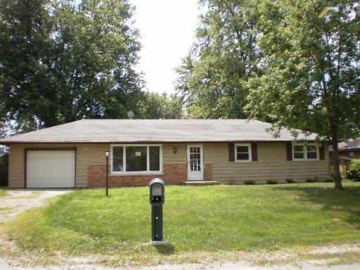 33 Durell Dr., Kankakee, IL 60901