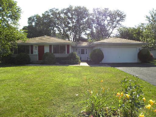 1139 Huber Ln., Glenview, IL 60025