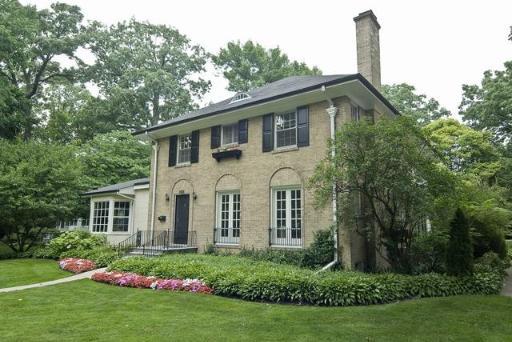 2721 Park Pl., Evanston, IL 60201