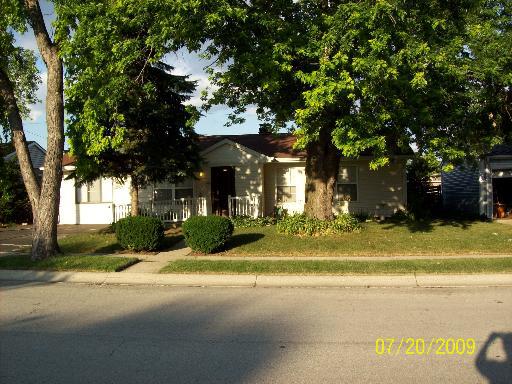 613 Fenton Ave., Romeoville, IL 60446