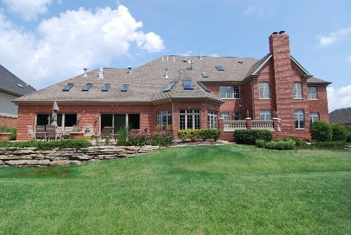 8101 Pickens Dr., Orland Park, IL 60462