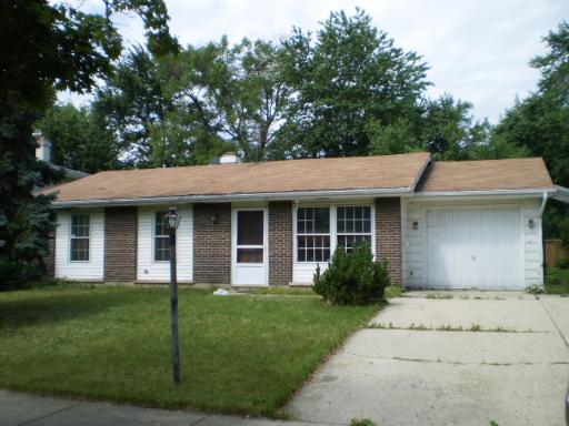 145 Springhill Dr., Bolingbrook, IL 60440