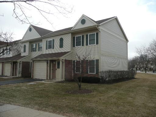 900 Perry Dr., Algonquin, IL 60102