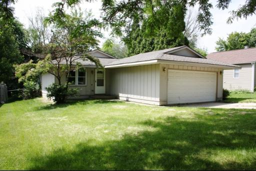 114 Woody Way, Lake In The Hills, IL 60156