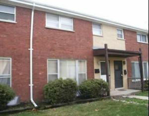 218 Linn Ct. #C, North Aurora, IL 60542