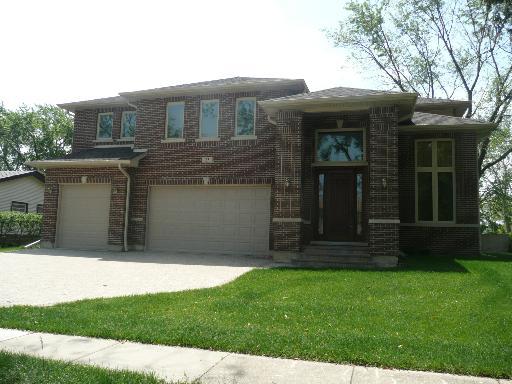 25 Grassmere Ln., Elk Grove Village, IL 60007