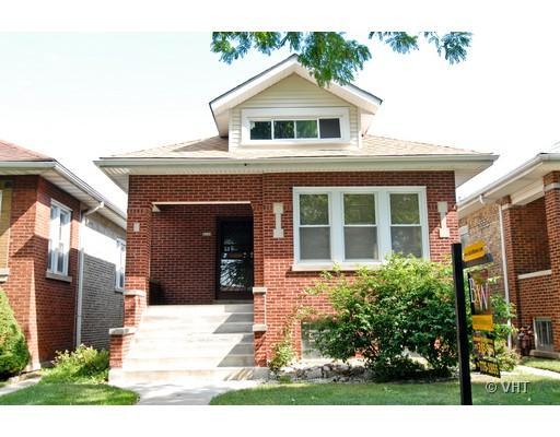 4110 W Argyle, Chicago, IL 60630