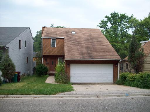 516 N Beechwood Dr., Round Lake, IL 60073