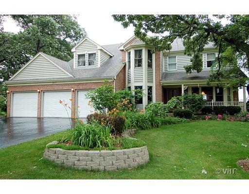 3217 Royal Woods Dr., Crystal Lake, IL 60014
