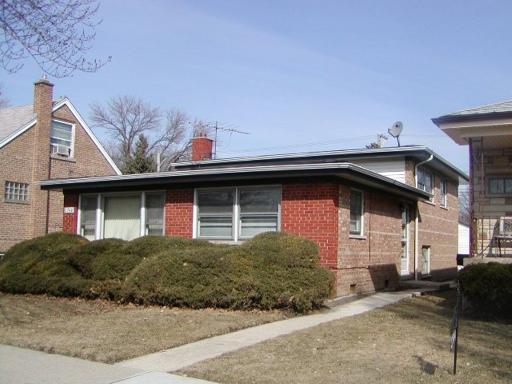 3748 W 83rd St., Chicago, IL 60652