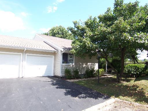 1402 Whispering Spring Cir., Palatine, IL 60074