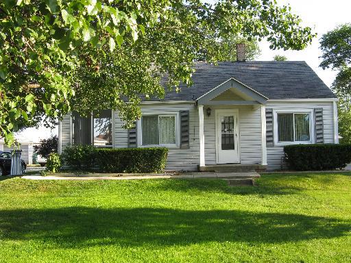 865 E Division St., Coal City, IL 60416