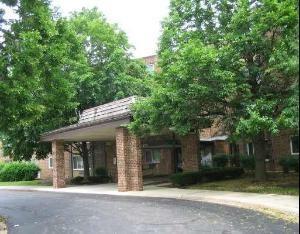 1375 Rebecca Dr. #203, Hoffman Estates, IL 60194