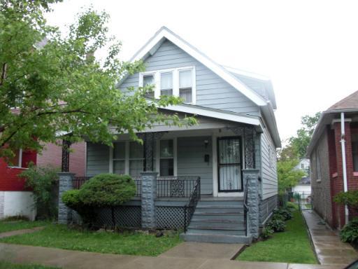 8632 S Kingston Ave., Chicago, IL 60617